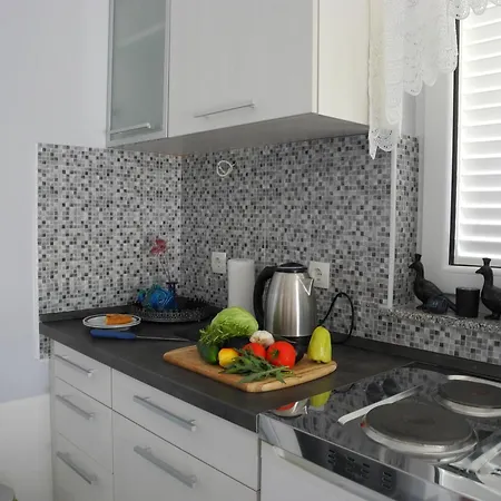 Ines Apartment Jezera