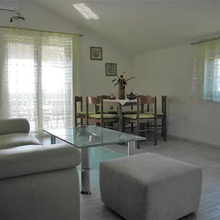 Ines Apartment *