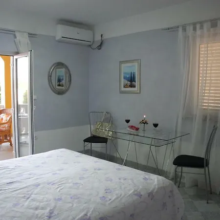 Apartment Ines *