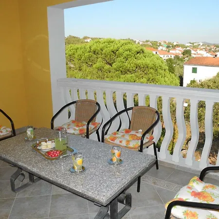 Apartment Ines