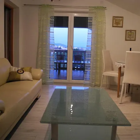 Apartment Ines