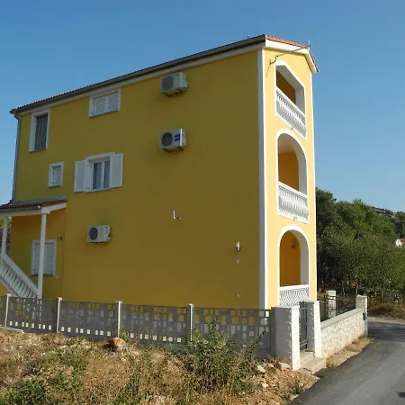 Apartment Ines *