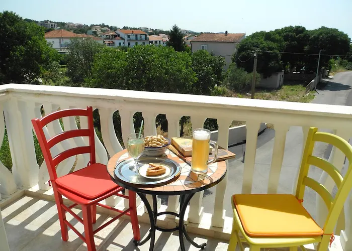 Ines Apartamento Jezera